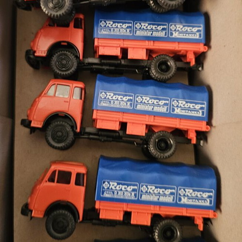 Roco Minitanks HO 1:87 collectible truck set of 5 with box