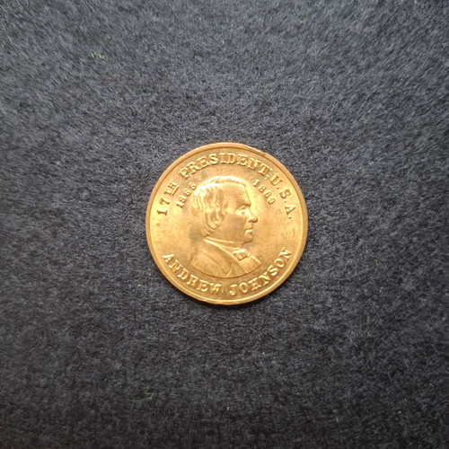 Collectible Andrew Johnson medal like new, Reader's Digest series