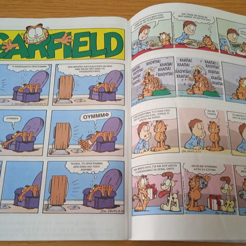 Garfield comic magazines used, issues 126 and 141 from 2002