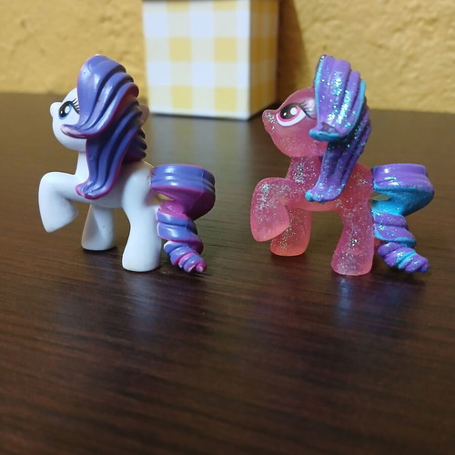 My Little Pony Hasbro mini pony figures used, pack of 2