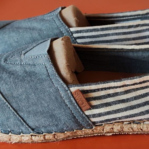 TOMS Espadrilles men's blue chambray size 44.5 used