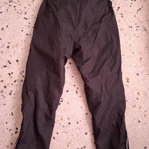 Efood black motorcycle pants 2XL new with protectors and reflectors