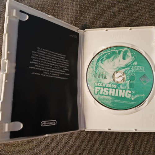 Sega Bass Fishing Nintendo Wii game like new, English version