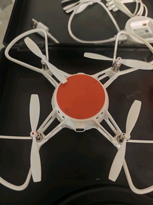 Xiaomi mini drone like new with 3 batteries and spare parts
