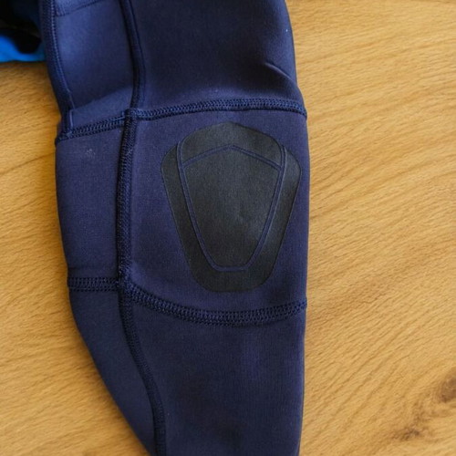 Olaian 2.2 mm Kids Full Wetsuit like new, size 8 years