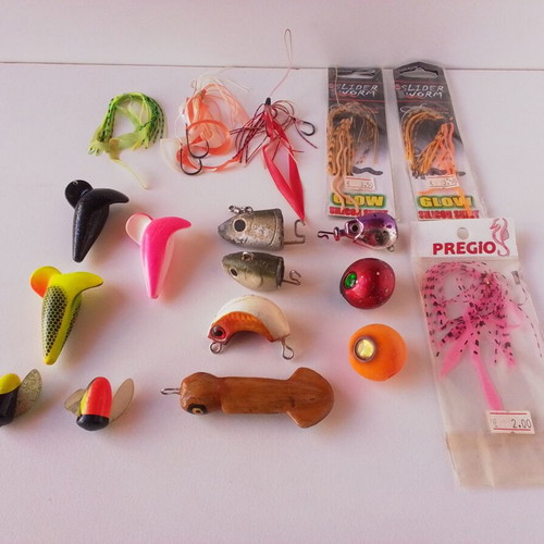 Fishing Equipment Set like new, 18 items including Pregio and Slider Worm