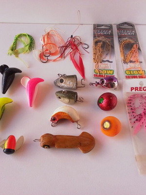 Fishing equipment set like new, 18 items including Pregio and Slider Worm
