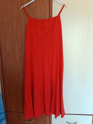 Apricot dress, medium, red