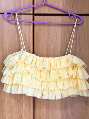 Τοπ με βολάν Zara σαν καινούργιο, μέγεθος medium, κίτρινο butter yellow
