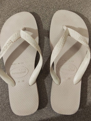 Havaianas flip-flops white size 39-40 like new