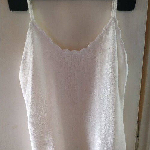 Knitted backless top size S/M white like new