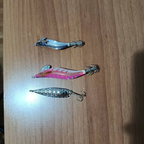 Yozuri squid fishing lures and silver saltwater spoon like new