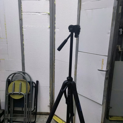 Tristar CV-253W camera tripod used