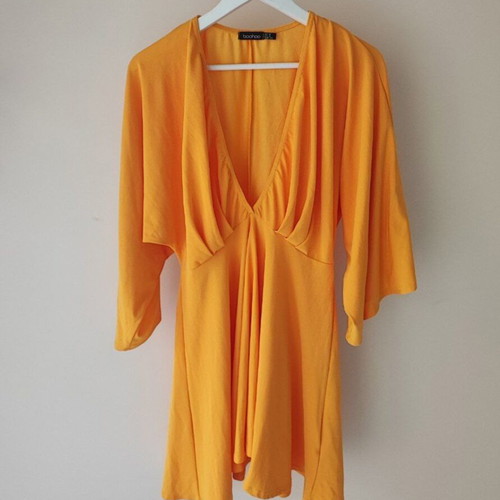 Boohoo yellow short dress size UK 16 like new