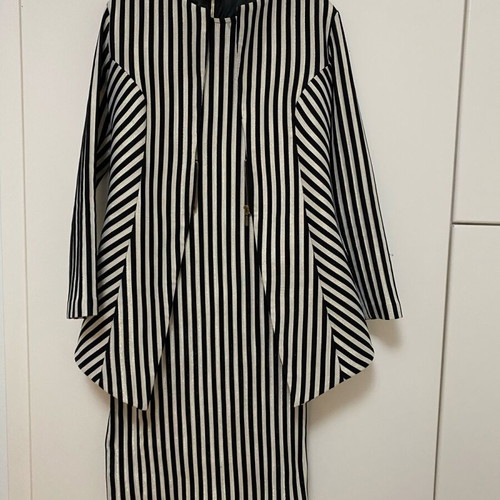 Pirouette jacket new, size M, black and white