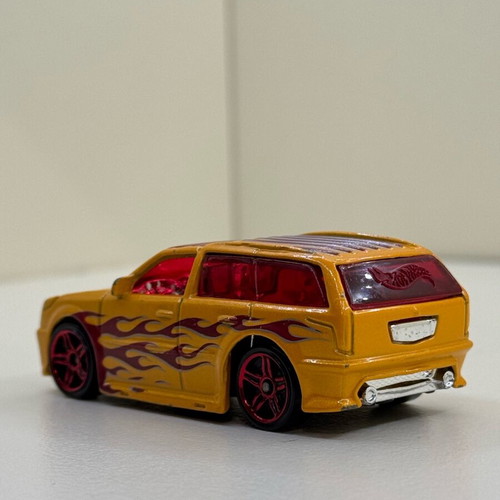 Hot Wheels Boom Box Custom Wagon 2002 Mattel like new