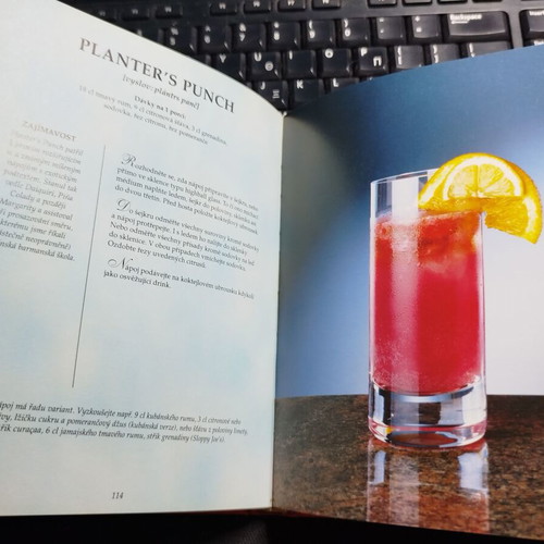 Cocktail Recipe Book in Czech like new