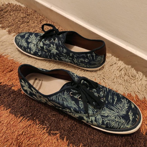 Pull&Bear canvas shoes like new, tropical pattern blue and beige