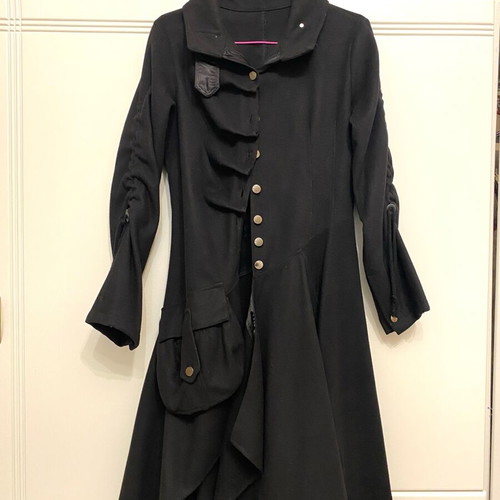 Vintage black coat size M like new
