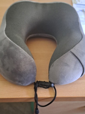 Neck pillow Polo Club Beverly Hills grey like new
