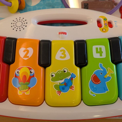 Fisher Price Baby Gym like new with gifts