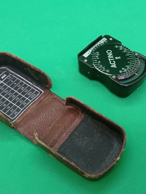 Actino Germany light meter used