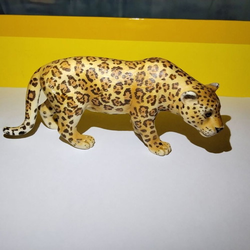 Jaguar Schleich figure like new