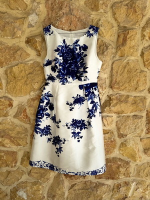 Floral midi dress satin fabric white blue like new, size XL
