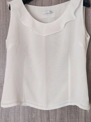 Top with ruffles like new, size S, white