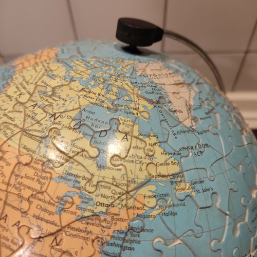 Ravensburger 3D globe puzzle, 20cm diameter, 540 pieces