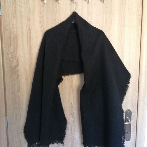 Bershka scarf boucle very soft and deer color like new