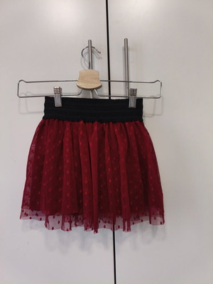 Tulle skirt for girls burgundy with black elastic waist, like new