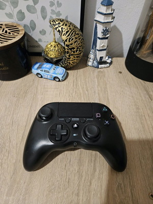 Hori Onyx Plus wireless gamepad for PS4 and PC like new