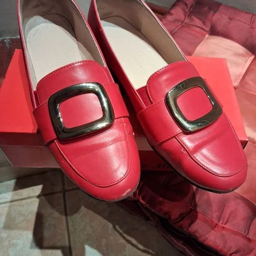 Andres Machado red flats used with metal buckle, size 44, 2cm heel