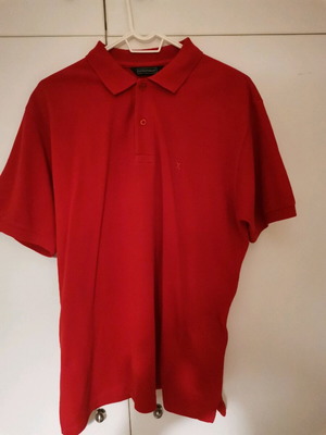 Polo T-shirt The Bostonians in large red, like new