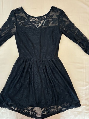Bershka lace dress black like new, size XS-S