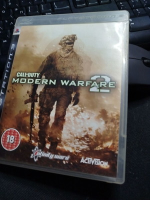 Call of Duty Modern Warfare 2 PlayStation 3 game like new