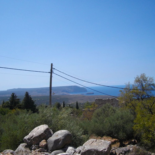 Building with traditional Mani tower on 250 m² plot in Dryalos