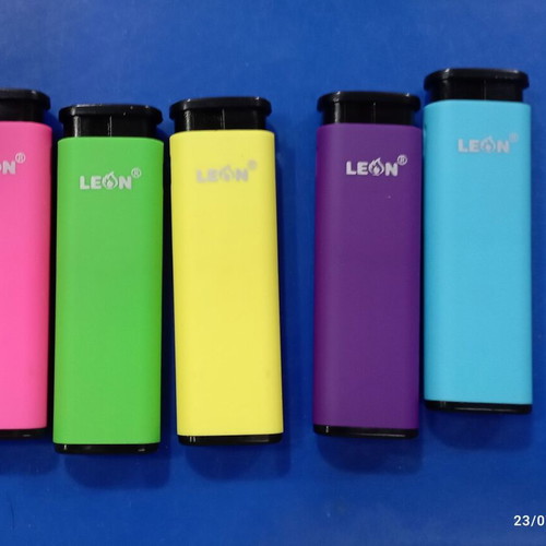Leon lighters pack of 5, multicolor, windproof, new