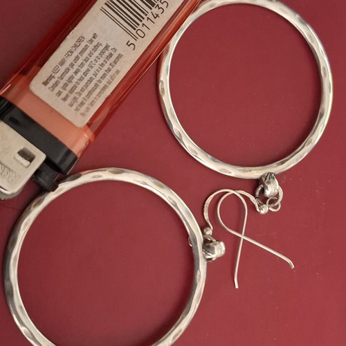 Silver 9.25 hammered hoop earrings