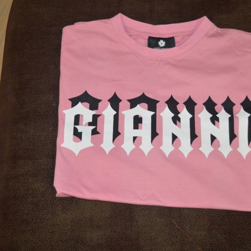 Gianni Kavanagh Pink Gothic Logo T-Shirt like new, size M