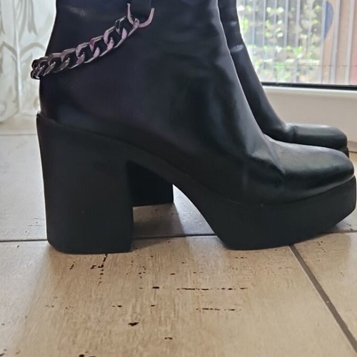 Migato black ankle boots size 38 like new with decorative chain