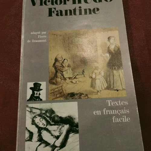 French books used, set of 13 simple Hachette titles