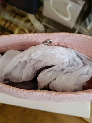 Νεσεσέρ Dior καινούργιο, baby pink