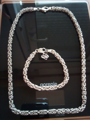 925 Silver Necklace and Bracelet Set like new