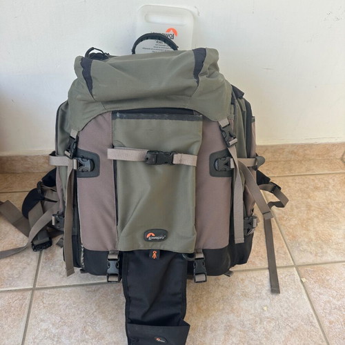 Lowepro PRO Trekker AW 300 beige backpack like new