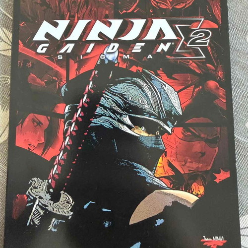 Ninja Gaiden Sigma 2 Collector's Edition like new with artbook and official soundtrack