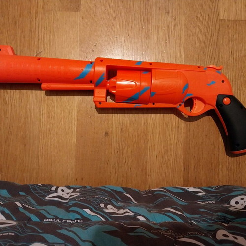 Toy guns used, in very good condition