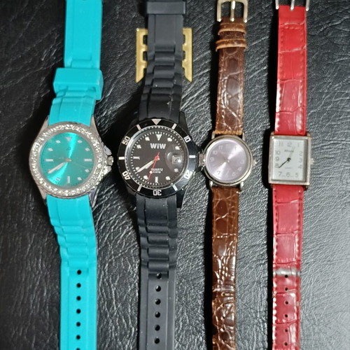 Quartz watches collection used, unisex, lot