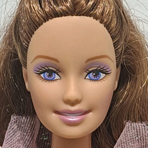 Barbie Erika from Princess and the Pauper Tea Party like new with dress flaws